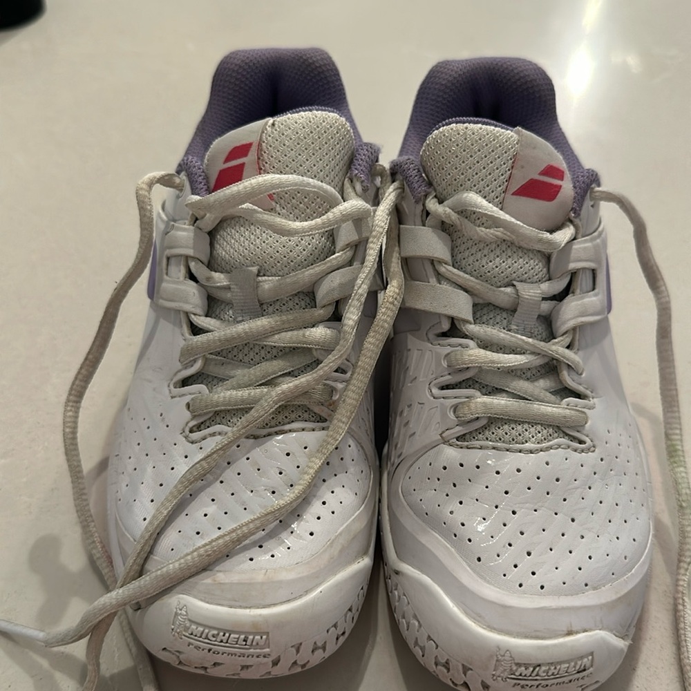 Babolat tennis shoes girls size 1